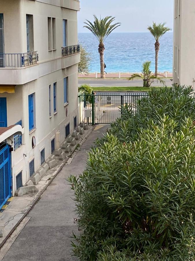 Cozy With A Sea View Apartment *