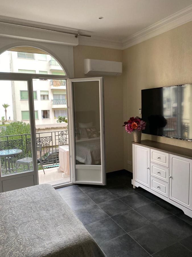 Cozy With A Sea View Apartamento
